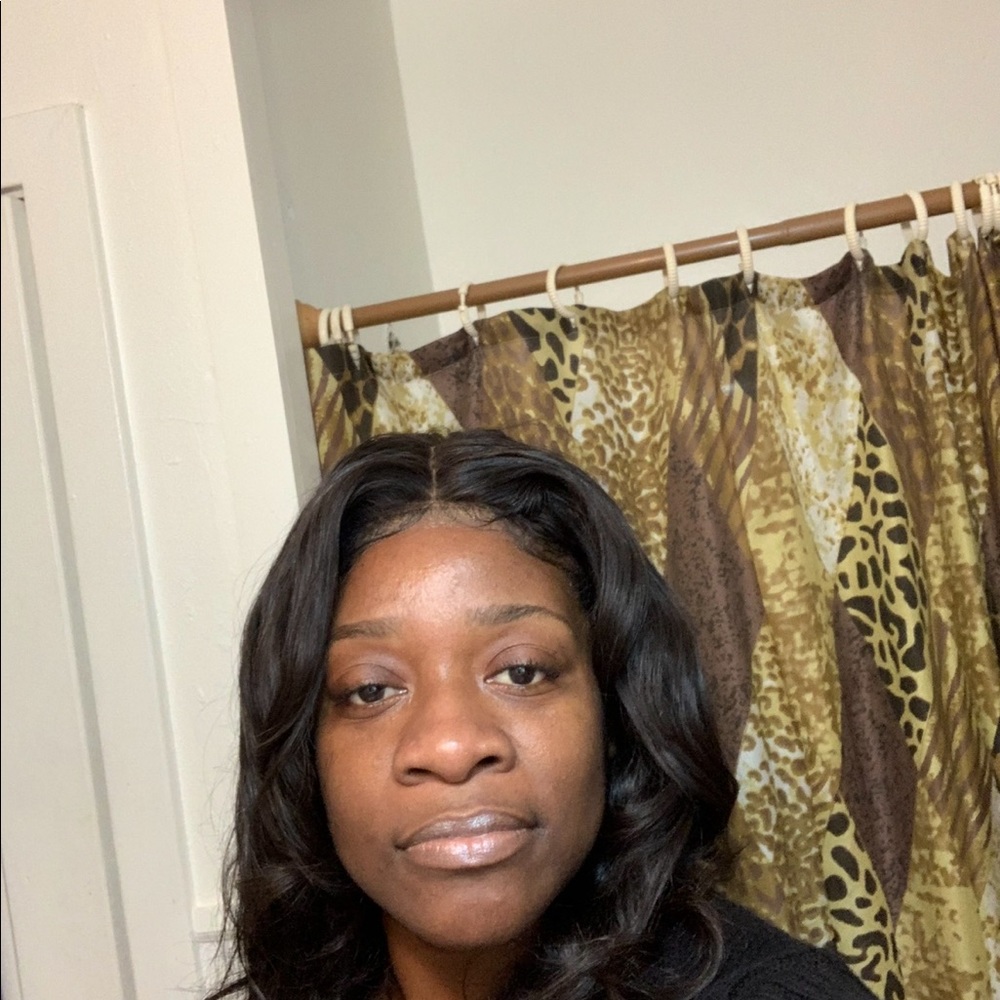 Meet your Posher, April